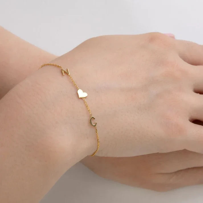 Pulsera con iniciales personalizadas en horizontal