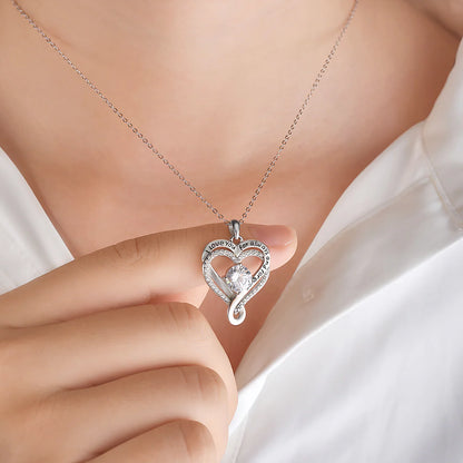 Collar de corazón grabado para esposa con caja LED
