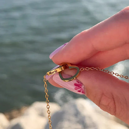 Caja regalo Eternal Rose – Collar con doble corazón grabado